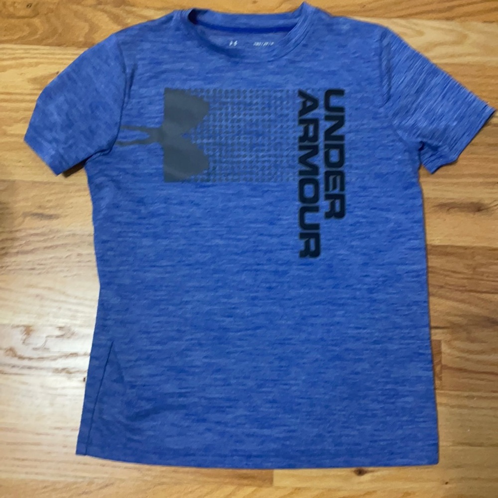Under Armour boys HEATGEAR t-shirt YM